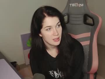 free nude cam girl evelynclaire image #6360452