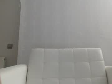 free nude cam girl callme_kim image #3042680