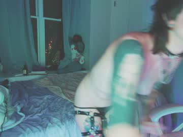 free nude cam girl aynmarie image #4817406