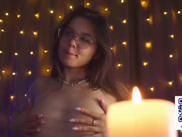 free nude cam girl helenmoors image #4787521