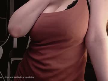 free nude cam girl overoce image #1916541