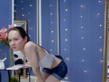 free nude cam girl kriskras__ image #3884328