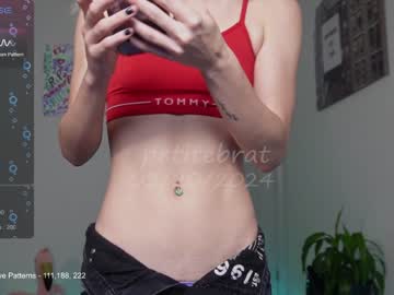 free nude cam girl petitebrat image #6357988