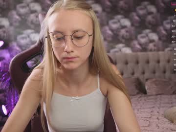 free nude cam girl angeellina image #2243697