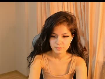 free nude cam girl akino_17 image #50689