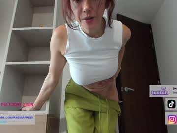 free nude cam girl vanandjuani image #4792098
