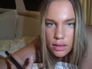 free nude cam girl alexishemsworth image #5895283