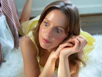 free nude cam girl ellaa91 image #2081072