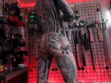free nude cam man tattedtrevorsmith image #1034125