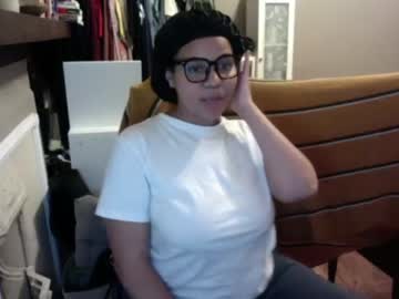 free nude cam girl yveonyx image #3080979