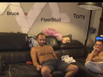 free nude cam man flyerstud_mtl image #6175485