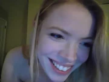 free nude cam couple alyssasnow6969 image #1581149