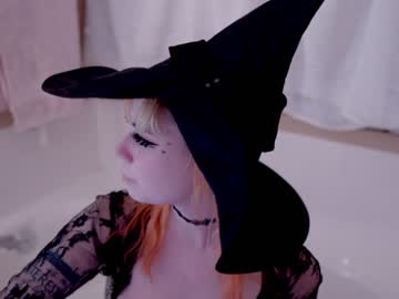 free nude cam girl runesy image #4661576