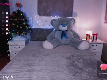 free nude cam girl emmika_ image #662337