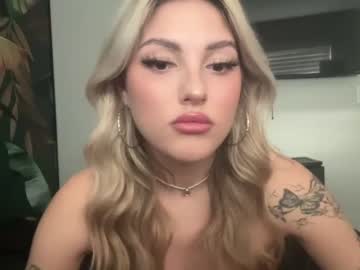 free nude cam couple kellysnowxo image #5843134