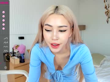free nude cam girl hee_jin image #1716199