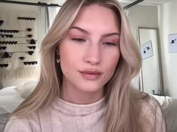 free nude cam girl thezabrina image #3629825