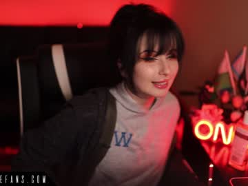 free nude cam girl raven_alternative image #6101437