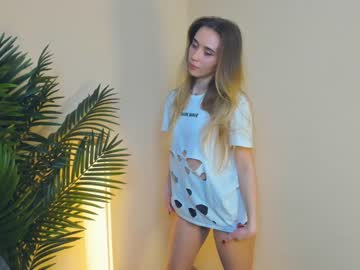 free nude cam girl katrin_tangerine image #6672447