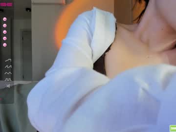 free nude cam girl hee_jin image #2907852