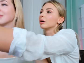 free nude cam girl emmi_rosee image #1604060