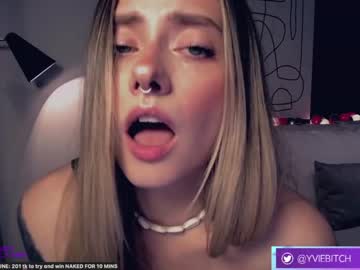 free nude cam girl _yvie_ image #6205369