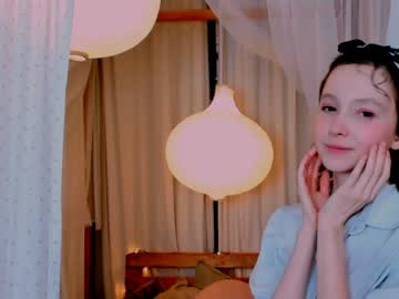 free nude cam girl hailiemills image #3029947