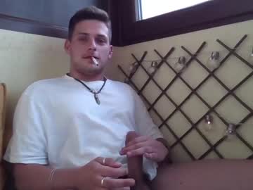 free nude cam man roberto_twink1 image #4455623