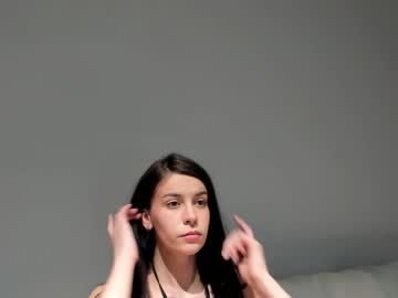 free nude cam girl aria_diaz image #3851663