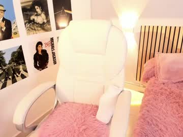 free nude cam girl little_effy18 image #4801325