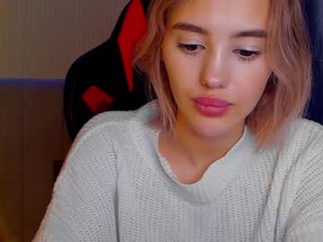 free nude cam girl angella_kleee image #2938450