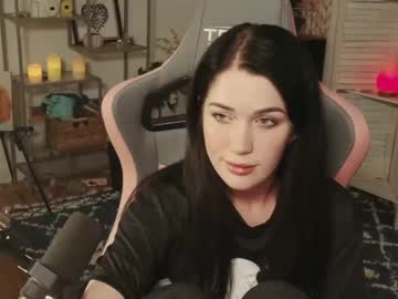 free nude cam girl evelynclaire image #6054557