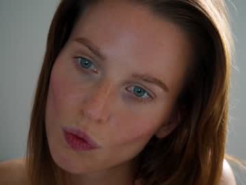 free nude cam girl ellaa91 image #2224418
