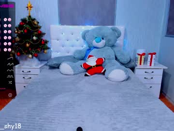 free nude cam girl emmika_ image #710936