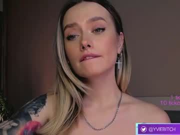 free nude cam girl _yvie_ image #3533633