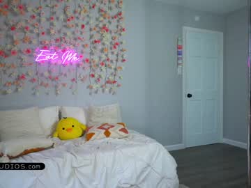 free nude cam girl rosiebones image #1586140