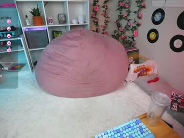 free nude cam girl junejuniper image #1371826