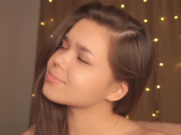 free nude cam girl helenmoors image #4078600