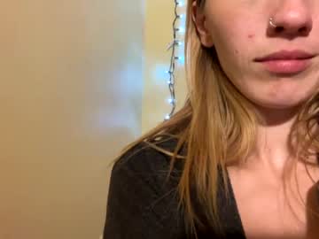 free nude cam girl bunznroses image #3446839