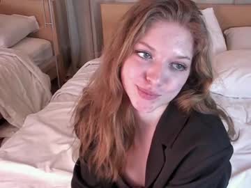 free nude cam girl lizzylipsss image #3598168
