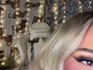 free nude cam girl ari_02 image #5687735