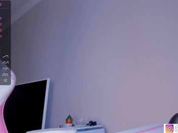 free nude cam girl bzzzme image #6733006