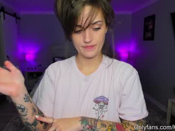 free nude cam girl kayribbons image #956314