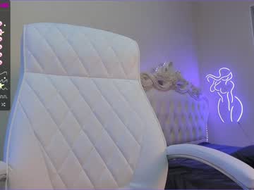 free nude cam girl akura_01 image #3230182