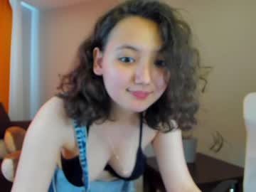 free nude cam girl your_lilly_girl image #1977228