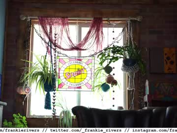 free nude cam girl _frankie_rivers image #2563431