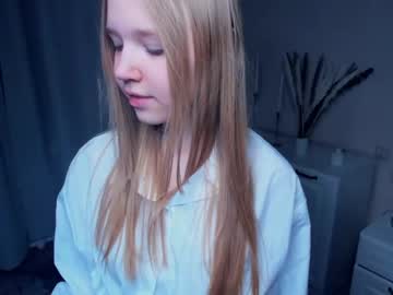 free nude cam girl hug_honestly image #5767836