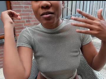 free nude cam girl therainqueen image #4606450