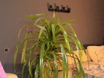 free nude cam girl linellali image #2782245