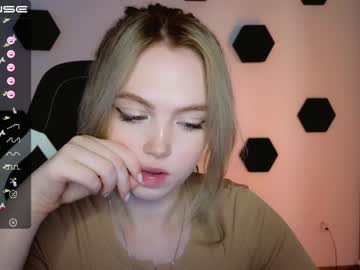 free nude cam girl small_blondee image #4591077